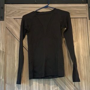 Lululemon long sleeve run shirt size 4/6